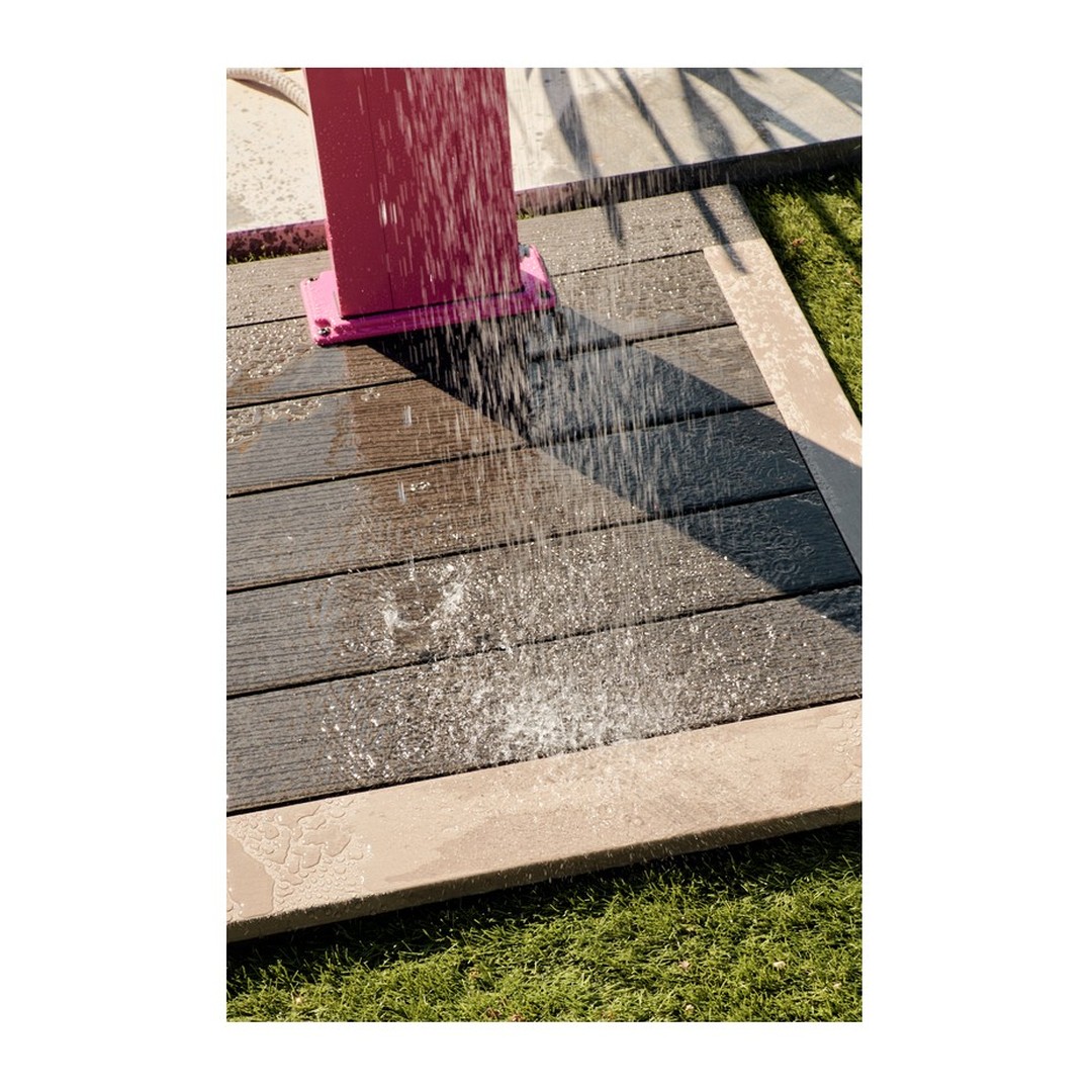 Venkovní sprchový rošt - Tmavě kávová barva 2