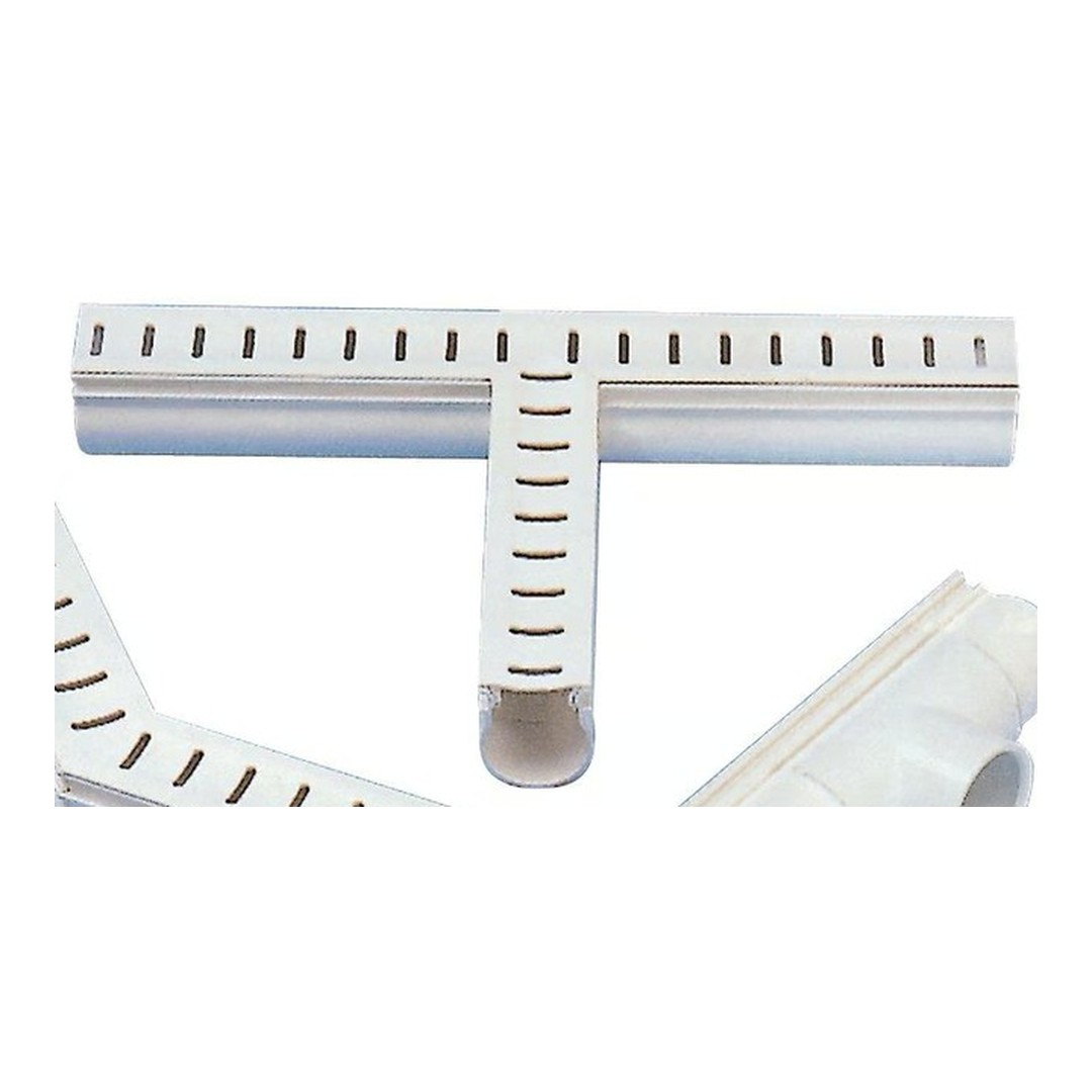 Odvodňovací žlábek s mřížkou (rohový kus 135°)