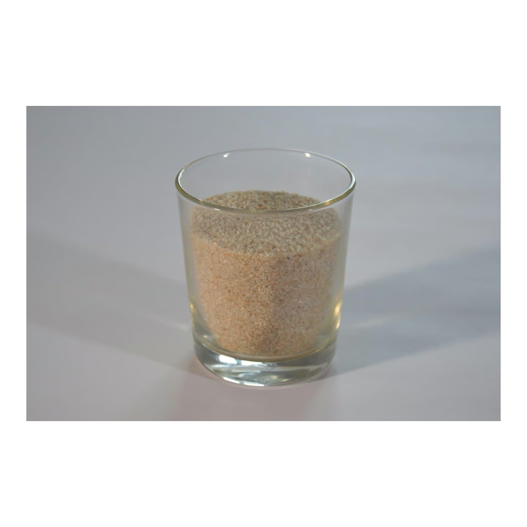 Filtrační písek - frakce 0, 6 - - 1, 2 mm - - baleno po 25 kg. 7