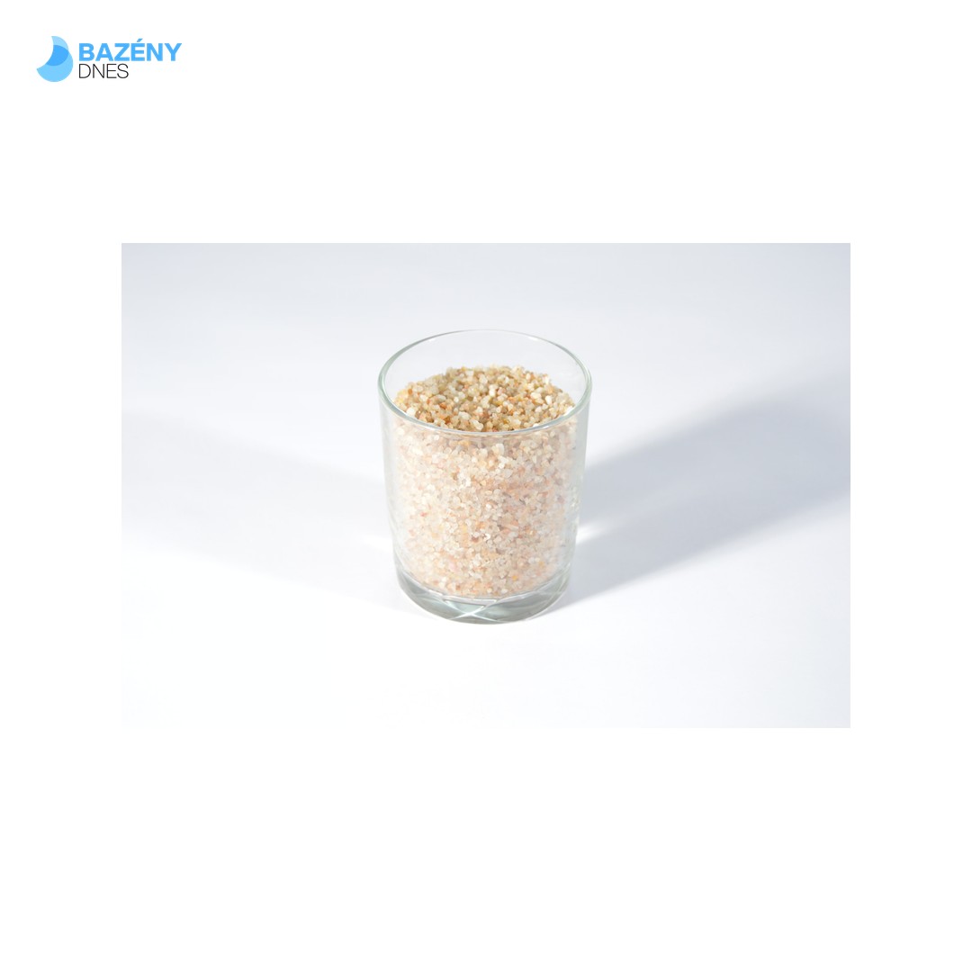 Filtrační písek - frakce 1, 0 - - 4, 0 mm - - baleno po 25 kg 2