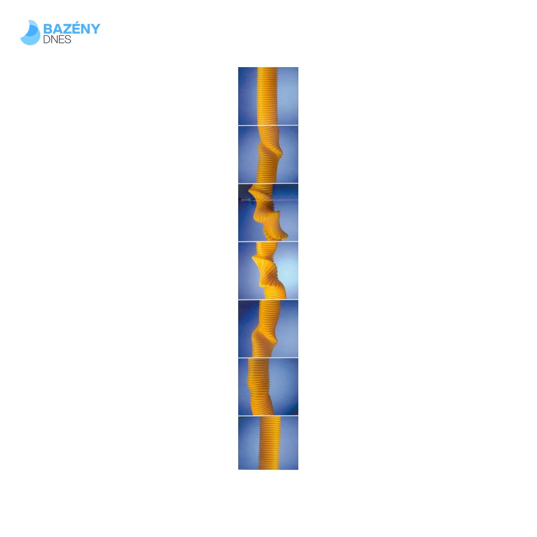 Plovoucí spirálová hadice, d= 38 mm, délka 6 m, včetně koncovek 4